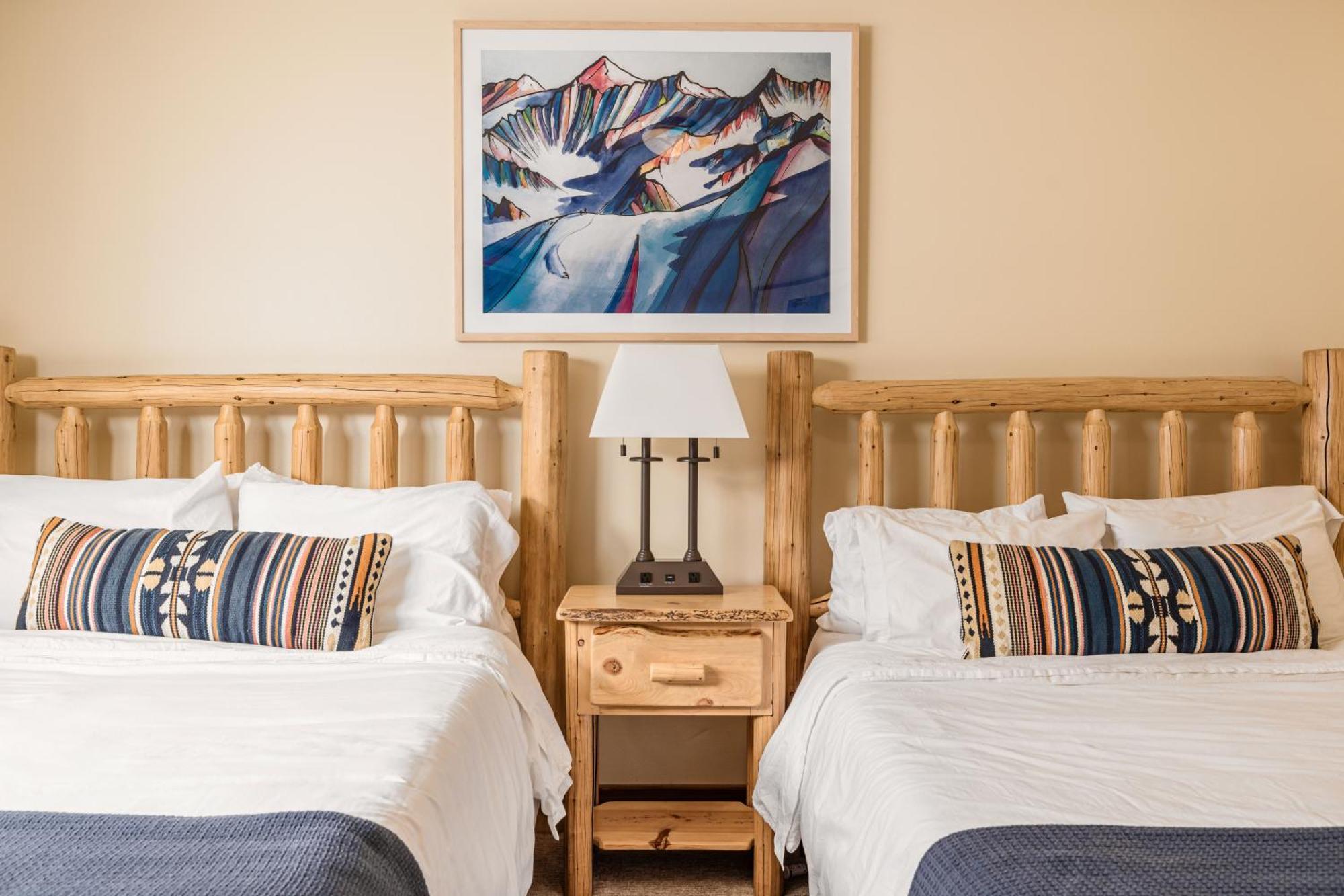 Sutton-Alpine Majestic Valley Wilderness Lodge מראה חיצוני תמונה